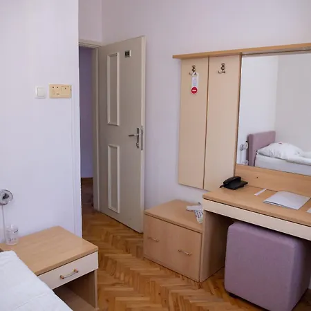 New Sanatron Motel Novi Grad