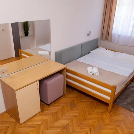 New Sanatron Motel Novi Grad