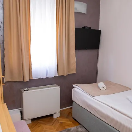 New Sanatron Motel