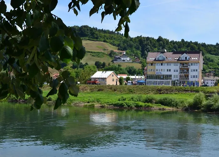 New Sanatron モーテル Bosanski Novi