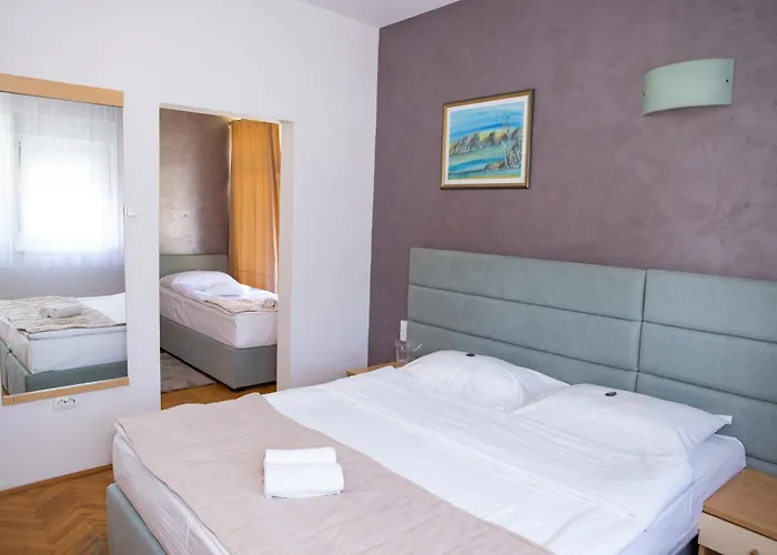 New Sanatron モーテル