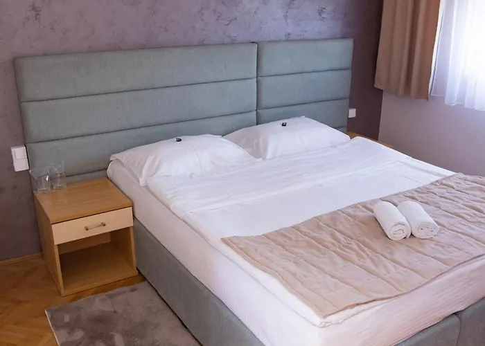 New Sanatron モーテル 2*