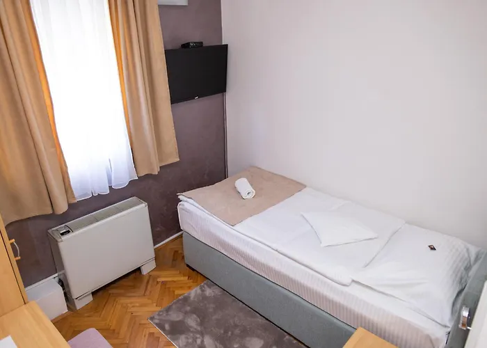 モーテル New Sanatron Bosanski Novi