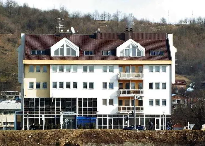 New Sanatron 2* Bosanski Novi